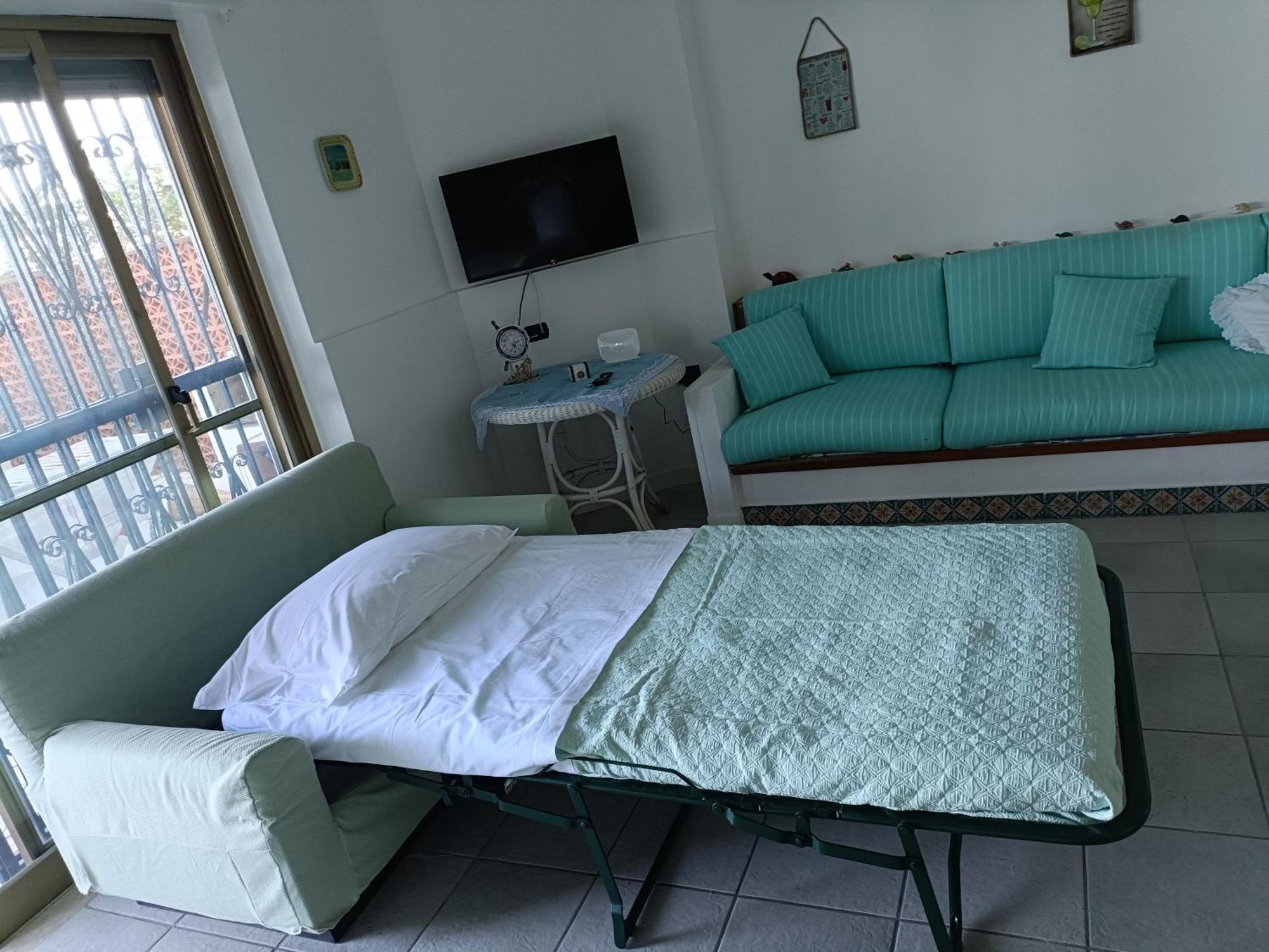 Casa Vacanze Margarita SantʼAlessio Siculo Exteriör bild