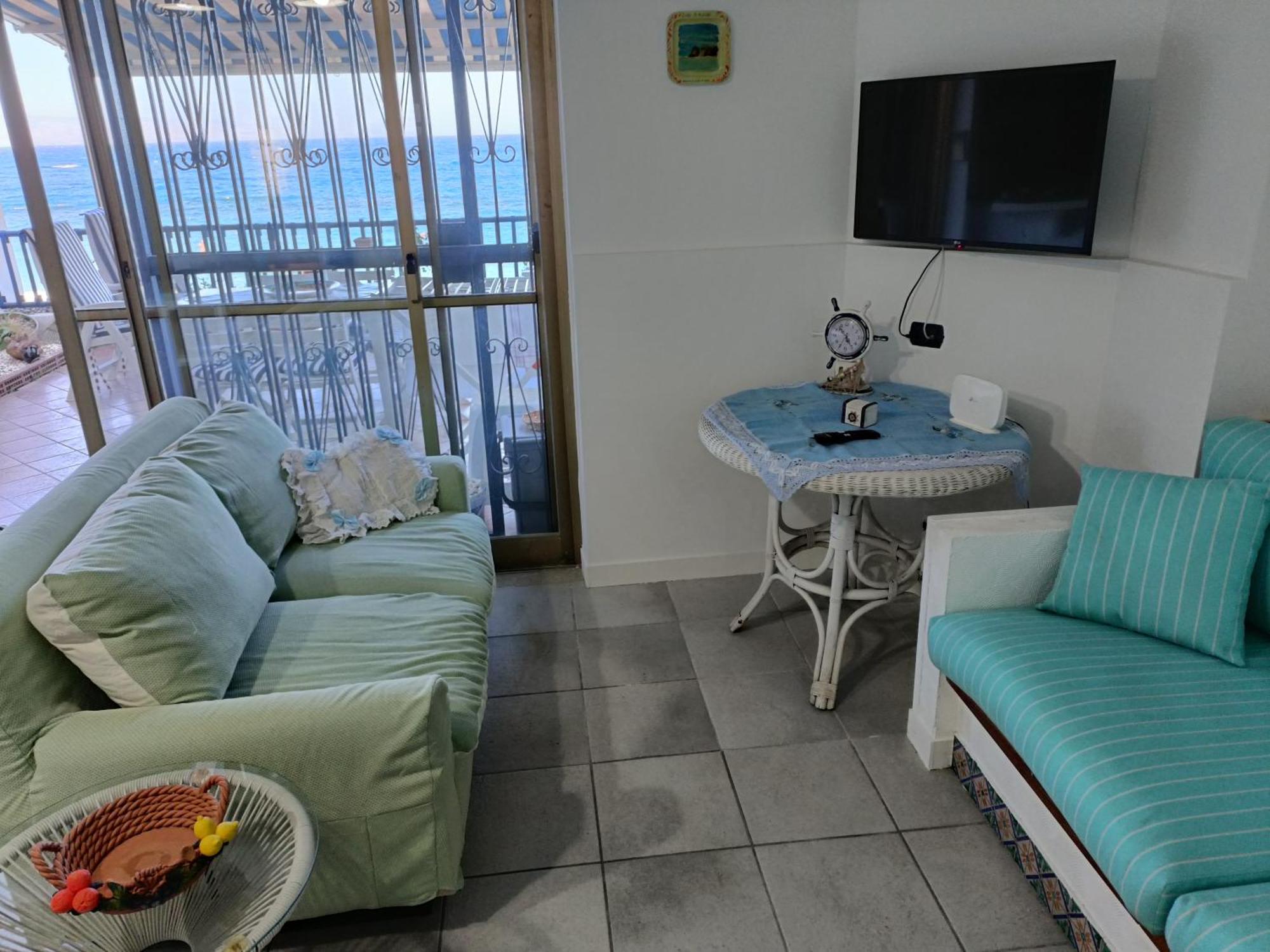 Casa Vacanze Margarita SantʼAlessio Siculo Exteriör bild